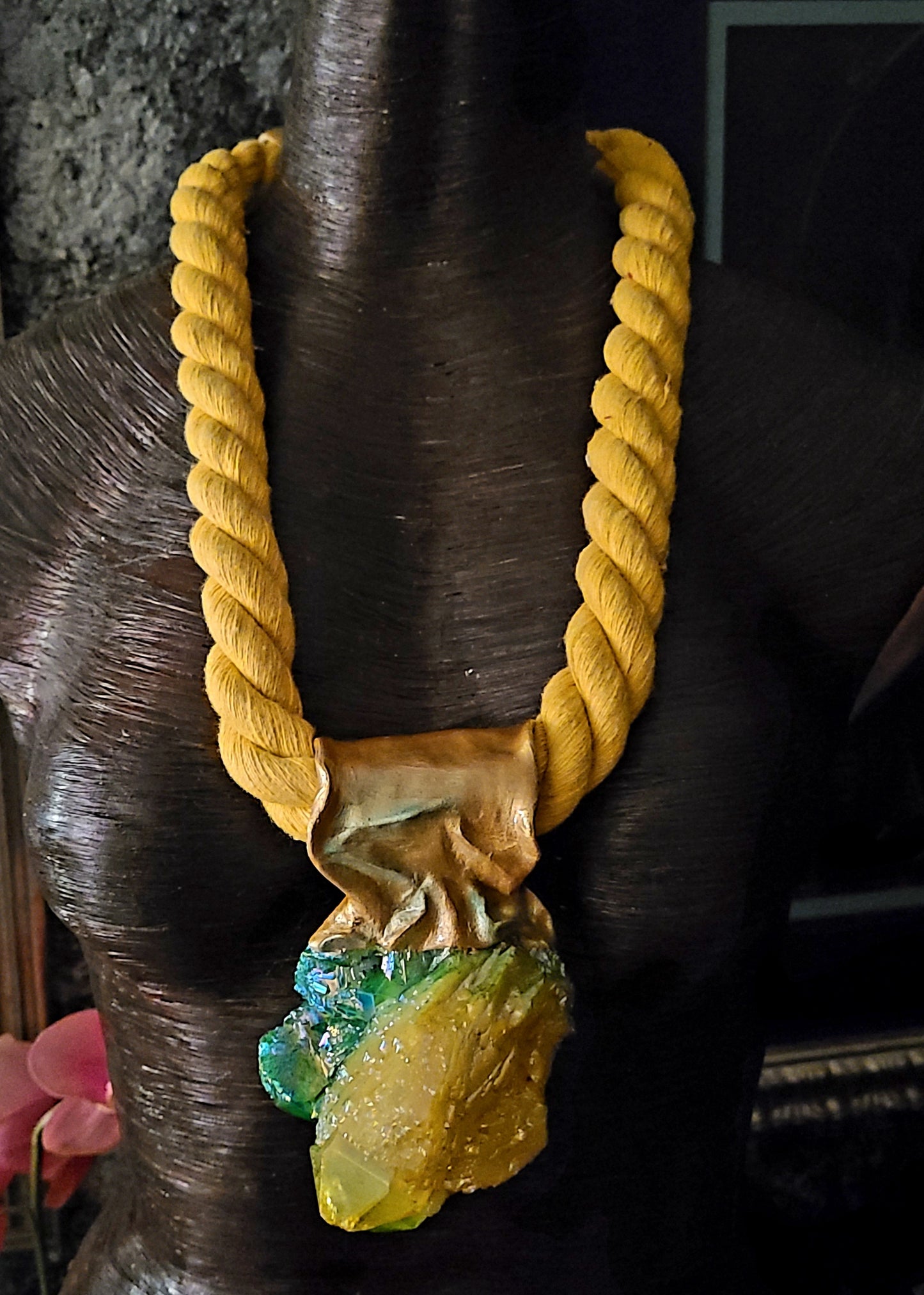 Talisman Rough Quartz Yellow Green Aura Yellow Rope Gemstone Pendant,