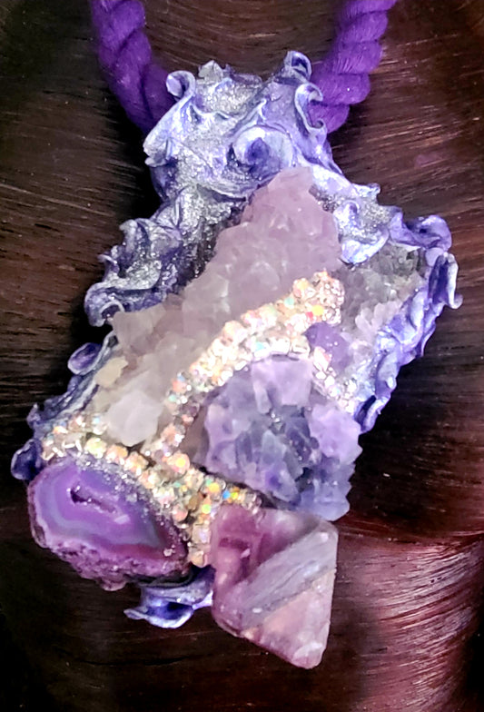 Mixed Purple Gemstone Sculpted Rope Gemstone Pendant Rough Crystal U
