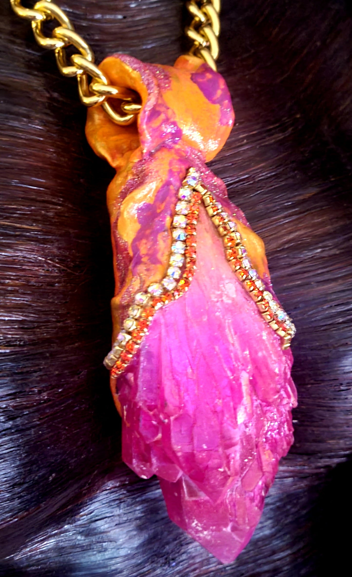 Pink Orange Aura Quartz Sculpted Gemstone Pendant With Bold Chain Ro