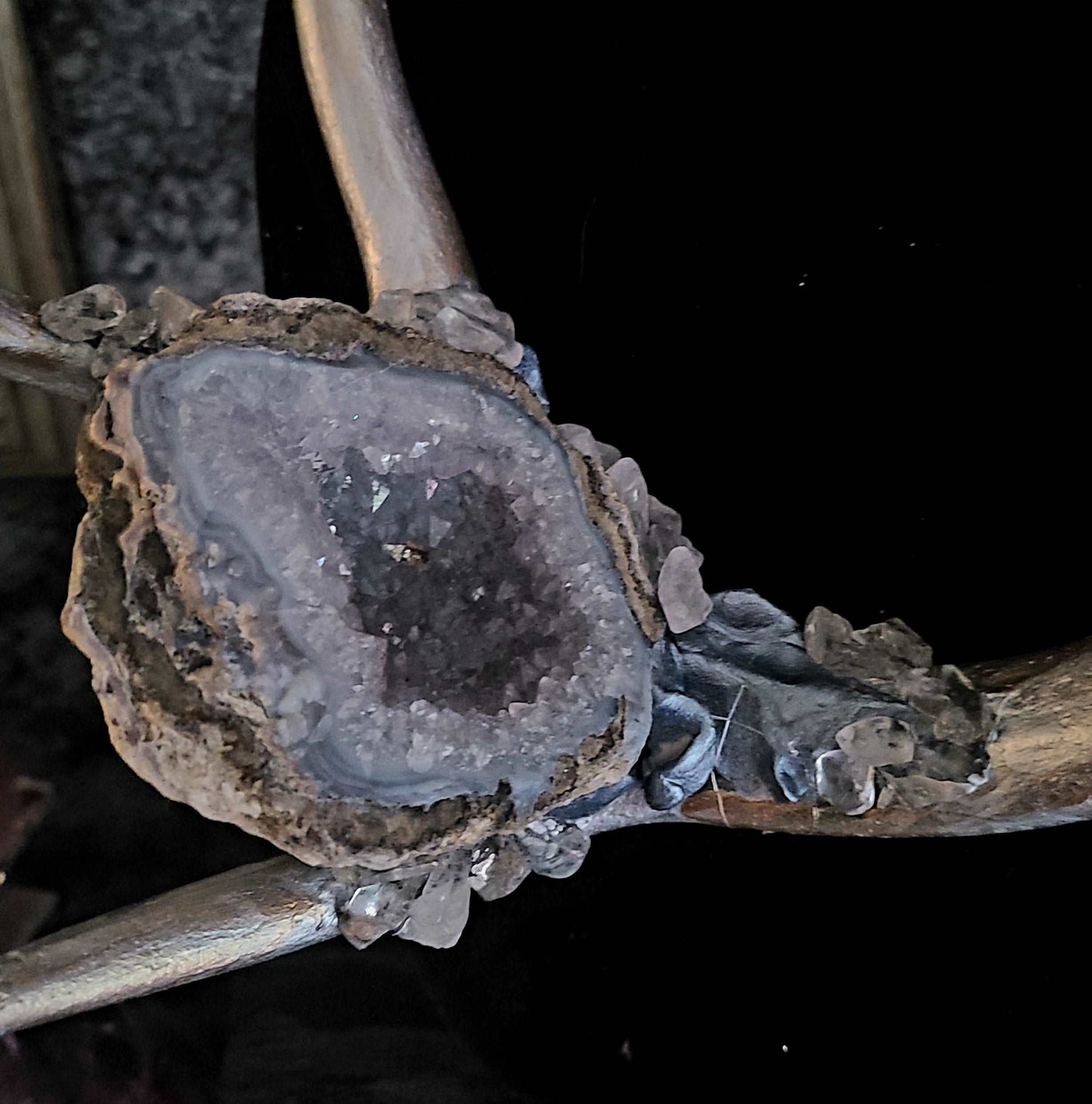 Antler & Geode Druzy Avant Garde Unisex Chest Piece, Organic Jewelry for Photoshoots, Horn and Gemstone Silver Metallic Necklace, Jute Rope Amulet