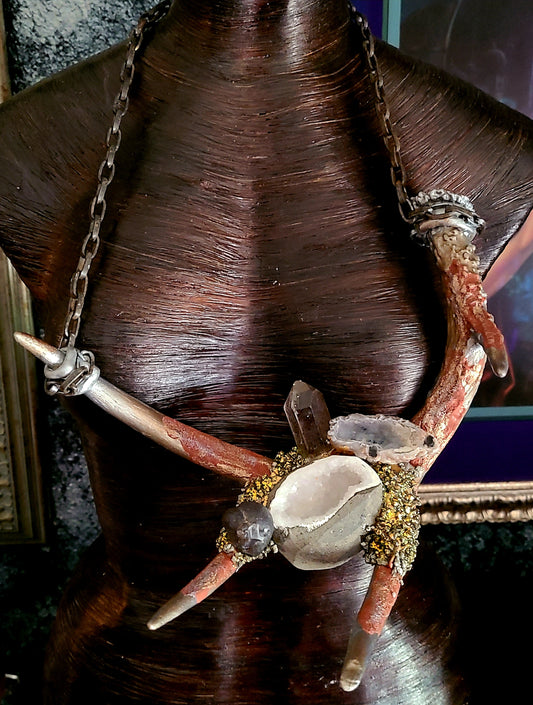 Luxury Necklace Bib Avant Garde Sculpted Antler Gemstone, Eccentric