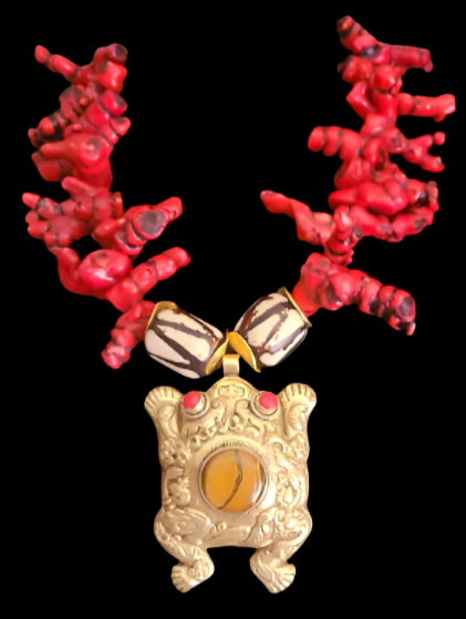 Red Rattlesnake Branch Coral Unisex Necklace - Tibet Brass Frog Pendant