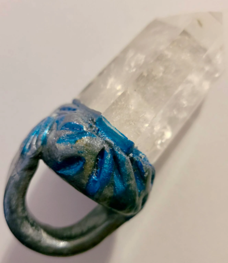 Statement Ring Sculpted Phantom Quartz Point, Finger Candy Avant Ga