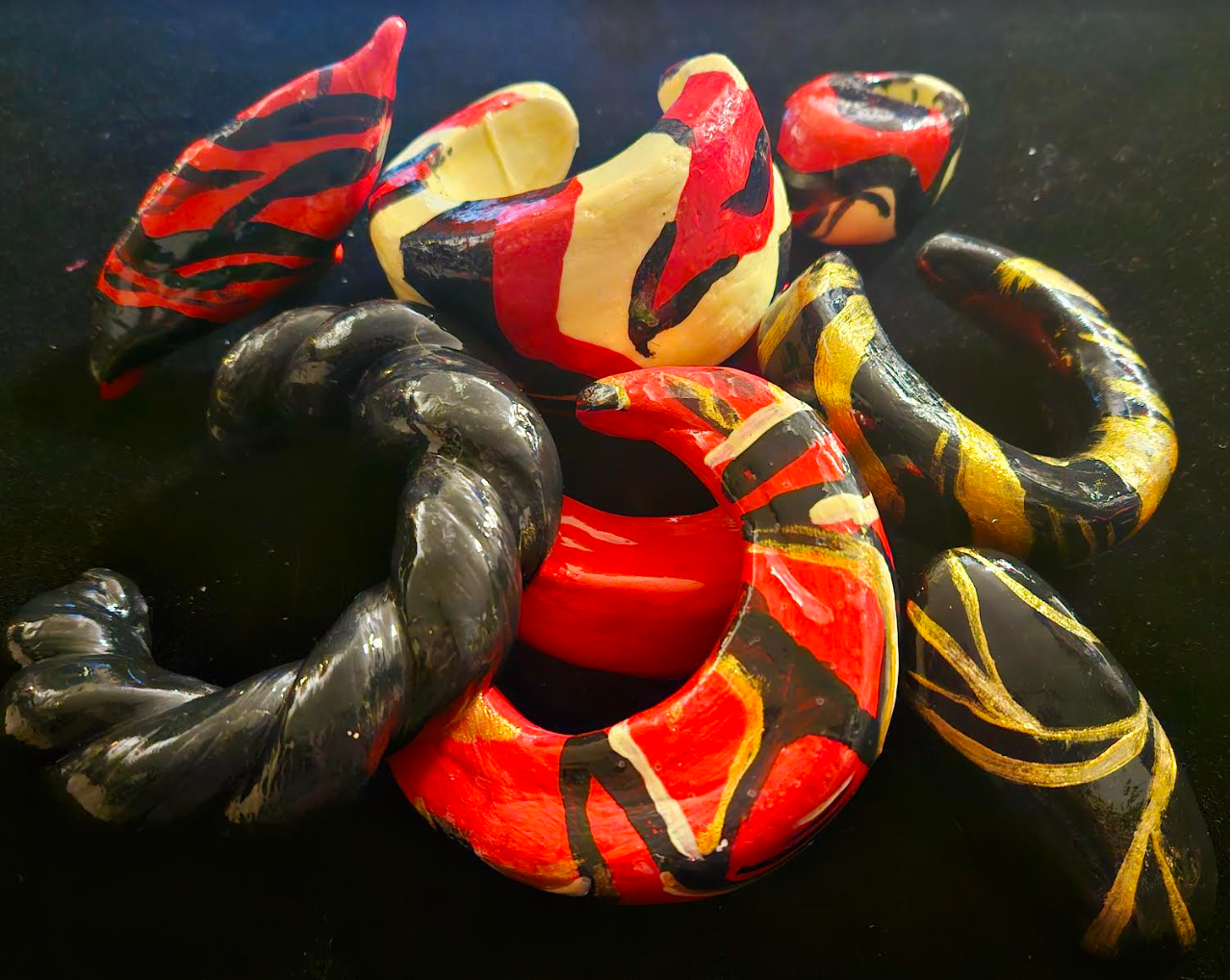 Red, Black & Cream Sculpted Dome Statement Ring for Women