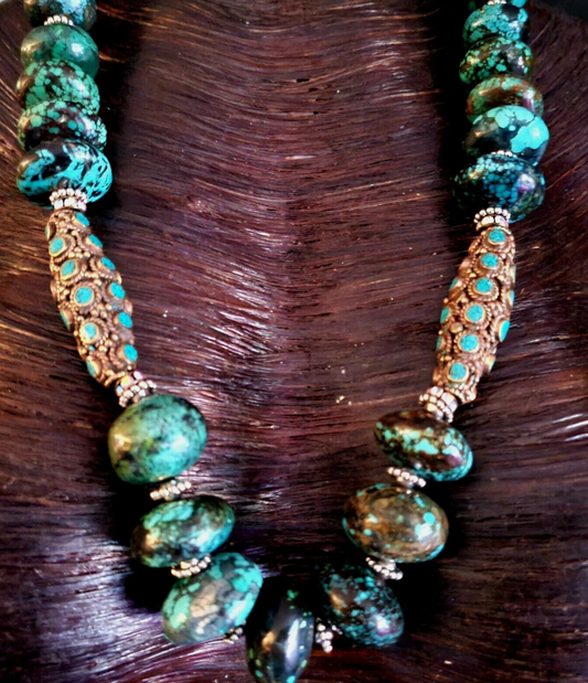 Hubei Turquoise Rondelle Rope Luxury Necklace with Tibetan Brass Repou