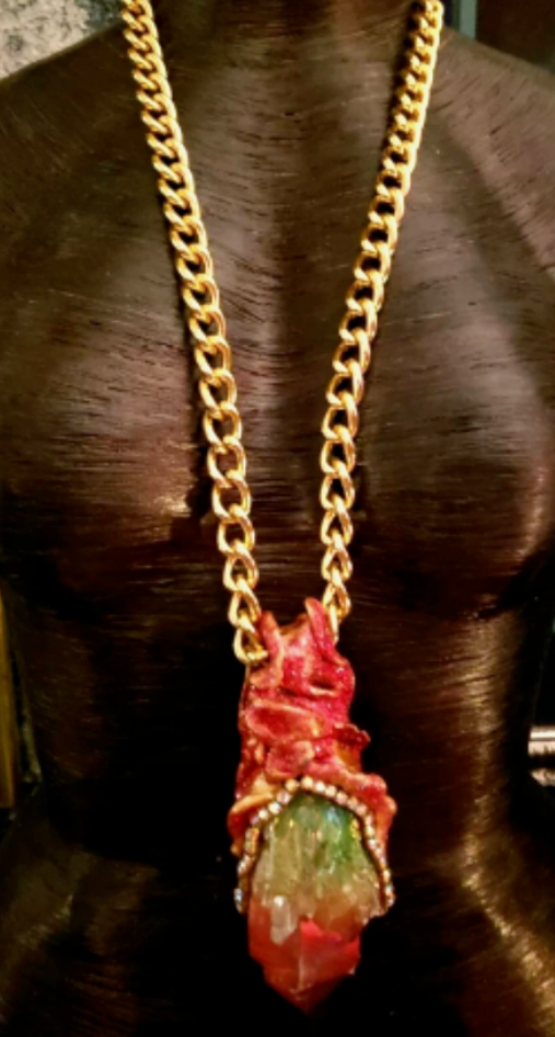 Red & Green Aura Sculpted Rough Quartz Amulet with Bold Gold Tone C