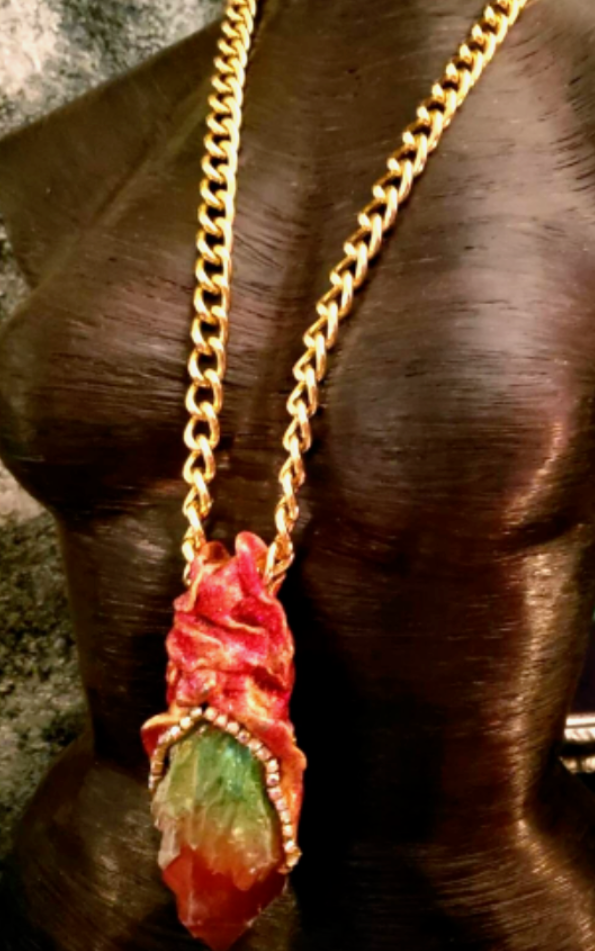 Red & Green Aura Sculpted Rough Quartz Amulet with Bold Gold Tone C