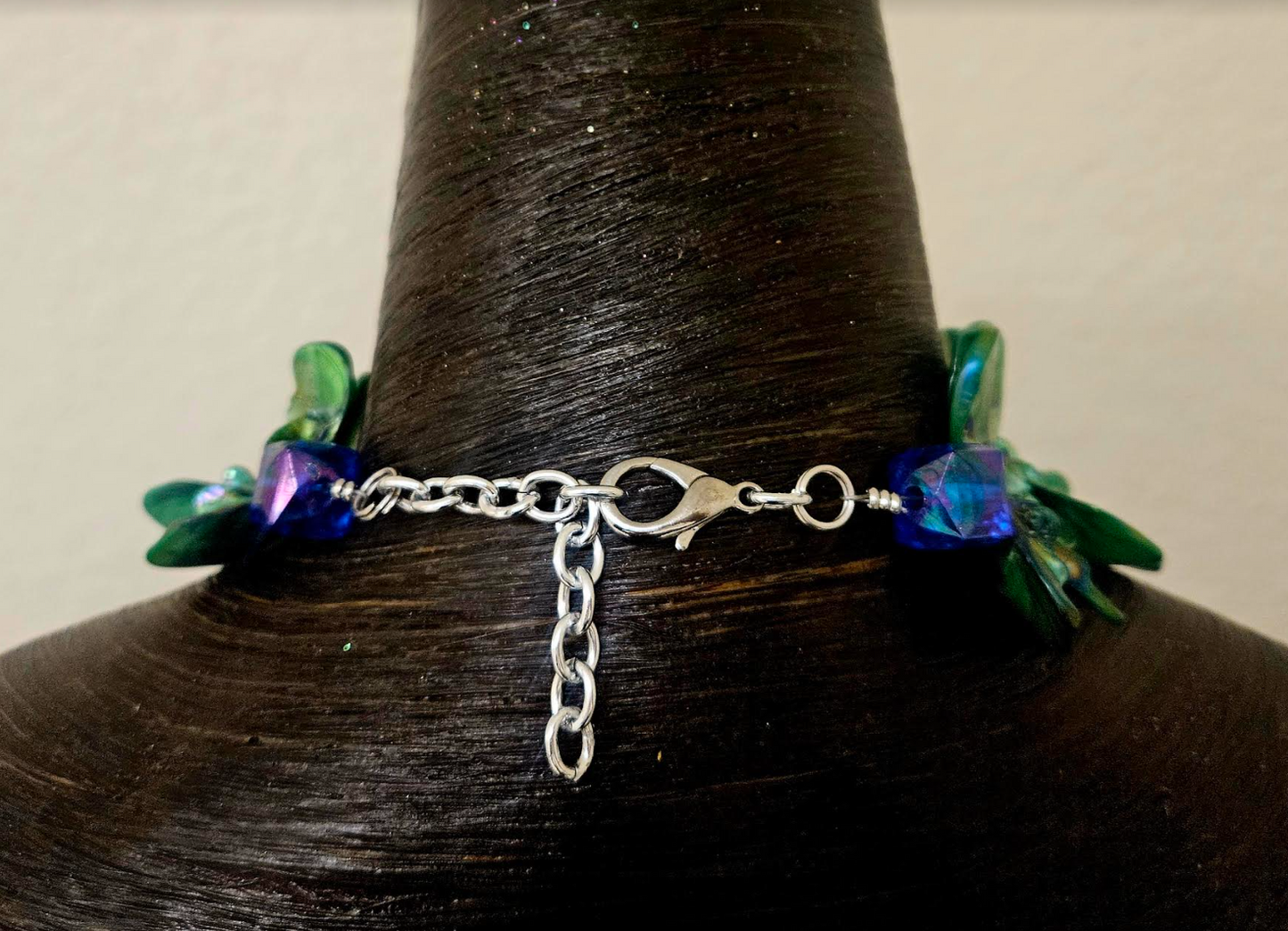 Green Aurora Borealis Shell Luxury Necklace & Crystal Amulet - Art Collectors