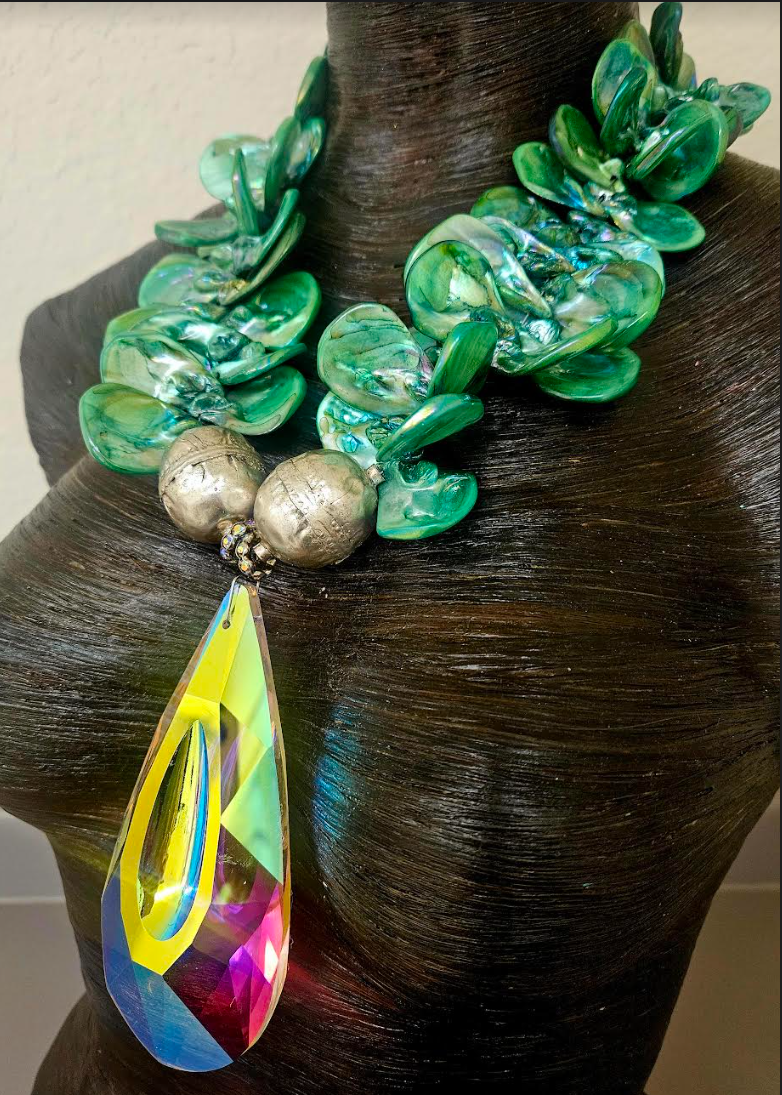 Green Aurora Borealis Shell Luxury Necklace & Crystal Amulet - Art Collectors