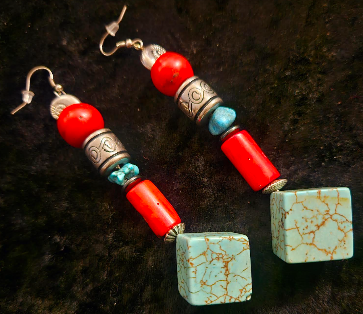 Blue Red & Silver Cubed Dangle Pierced Statement Earrings Jeans Jewe