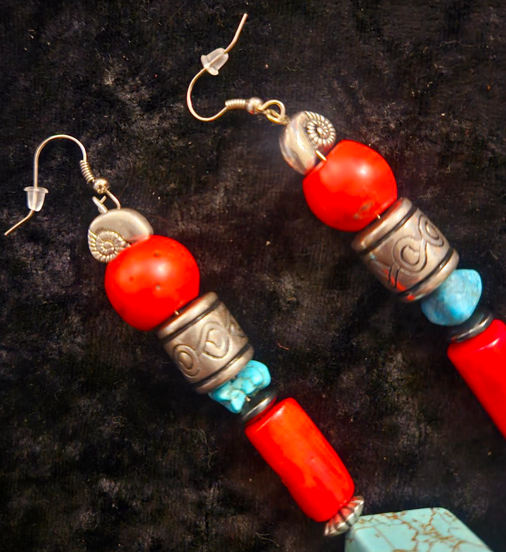 Blue Red & Silver Cubed Dangle Pierced Statement Earrings Jeans Jewe
