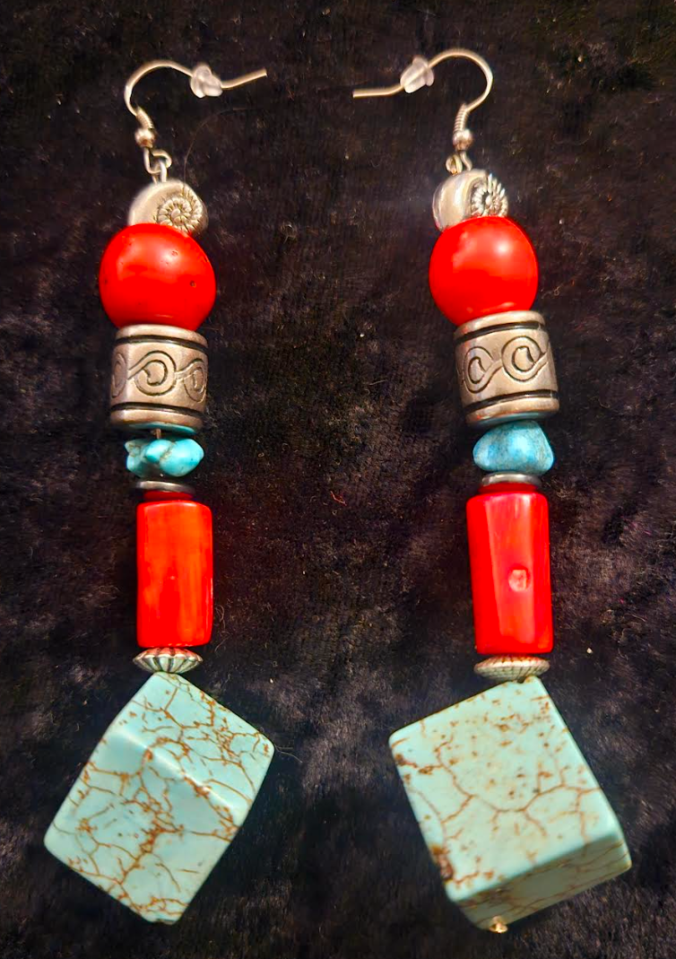 Blue Red & Silver Cubed Dangle Pierced Statement Earrings Jeans Jewe