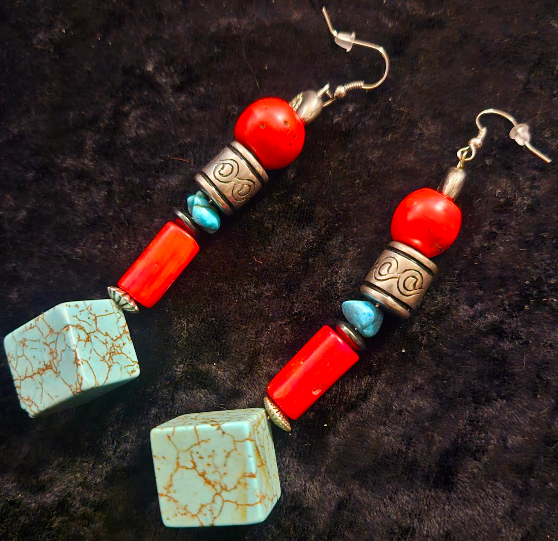 Blue Red & Silver Cubed Dangle Pierced Statement Earrings Jeans Jewe