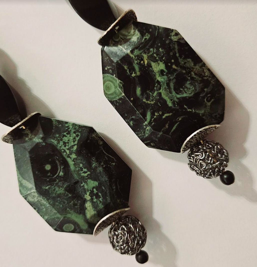 Kambaba Jasper & Black Polished Agate Shoulder Dusters Stone of P
