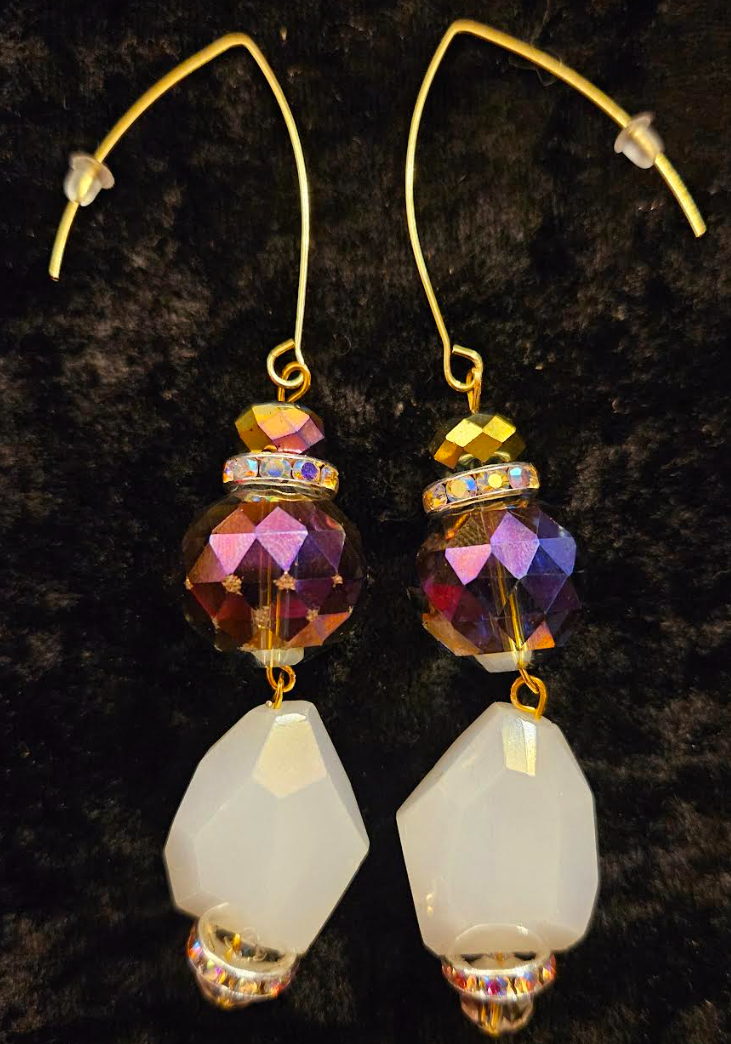 Purple and White Faceted Crystal Dressy Pierced Statement Earrings W