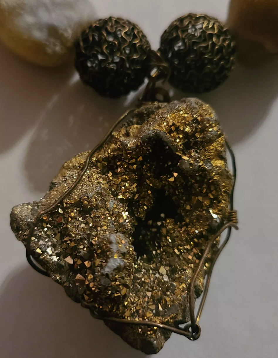 Rough Earth Tone Agate or Opal Luxury Necklace with Gold Druzy Geode P