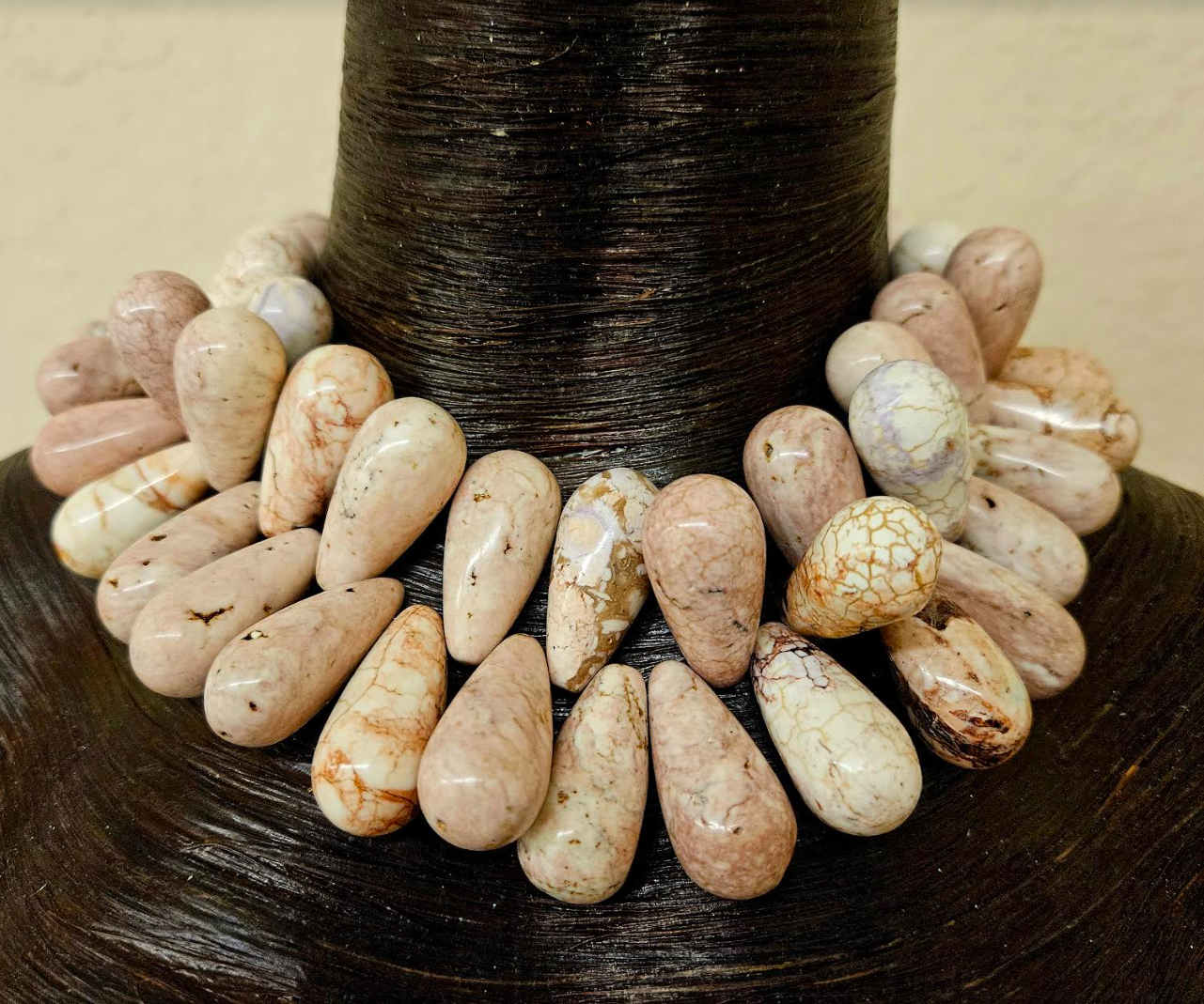 Howlite Magnesite Cream with Brown Matrixing Teardrop Choker Faux
