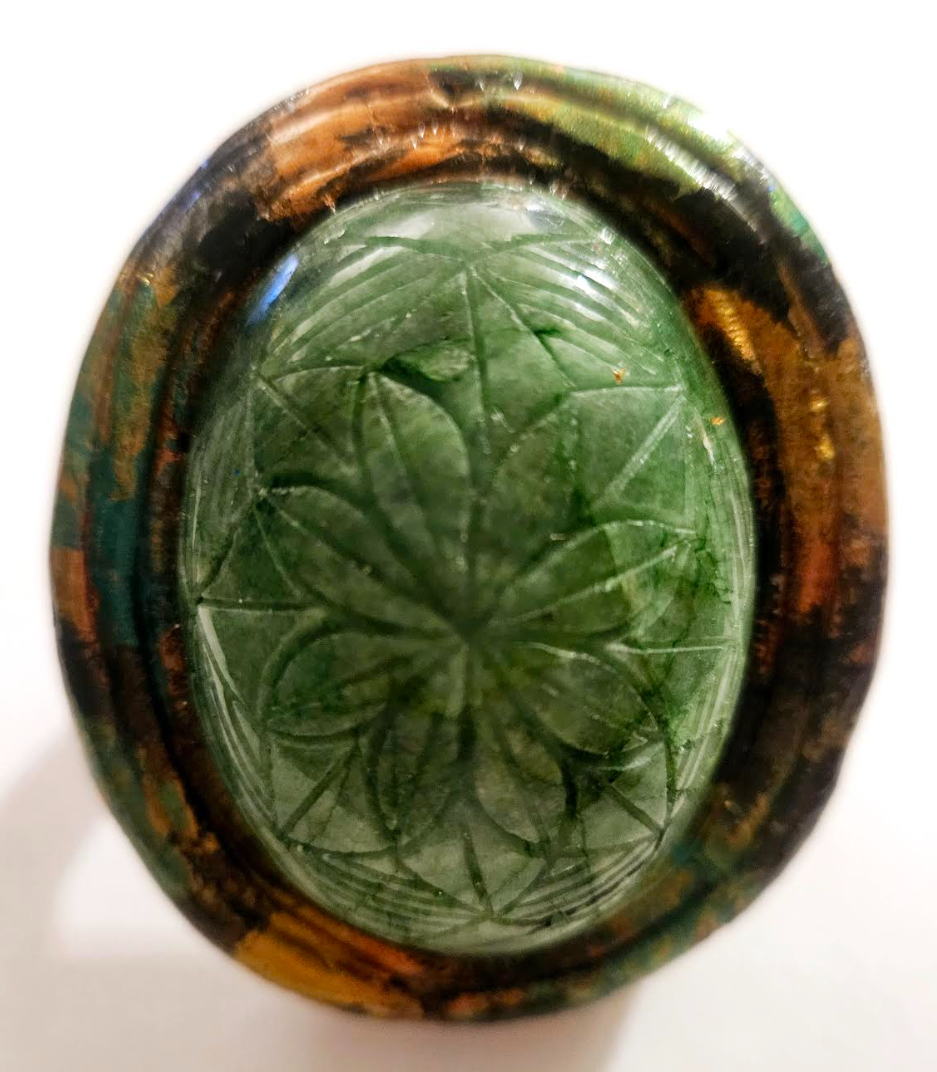 Etched Emerald Dome Sculpted Two Finger Statement Ring Green Gems
