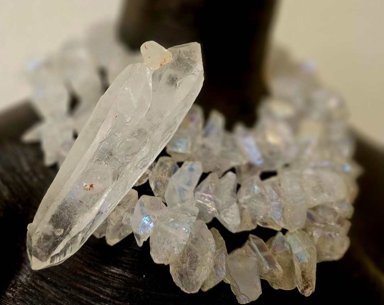 Raw Rough Aura Quartz Stone Luxury Necklace - Sexy Elegance