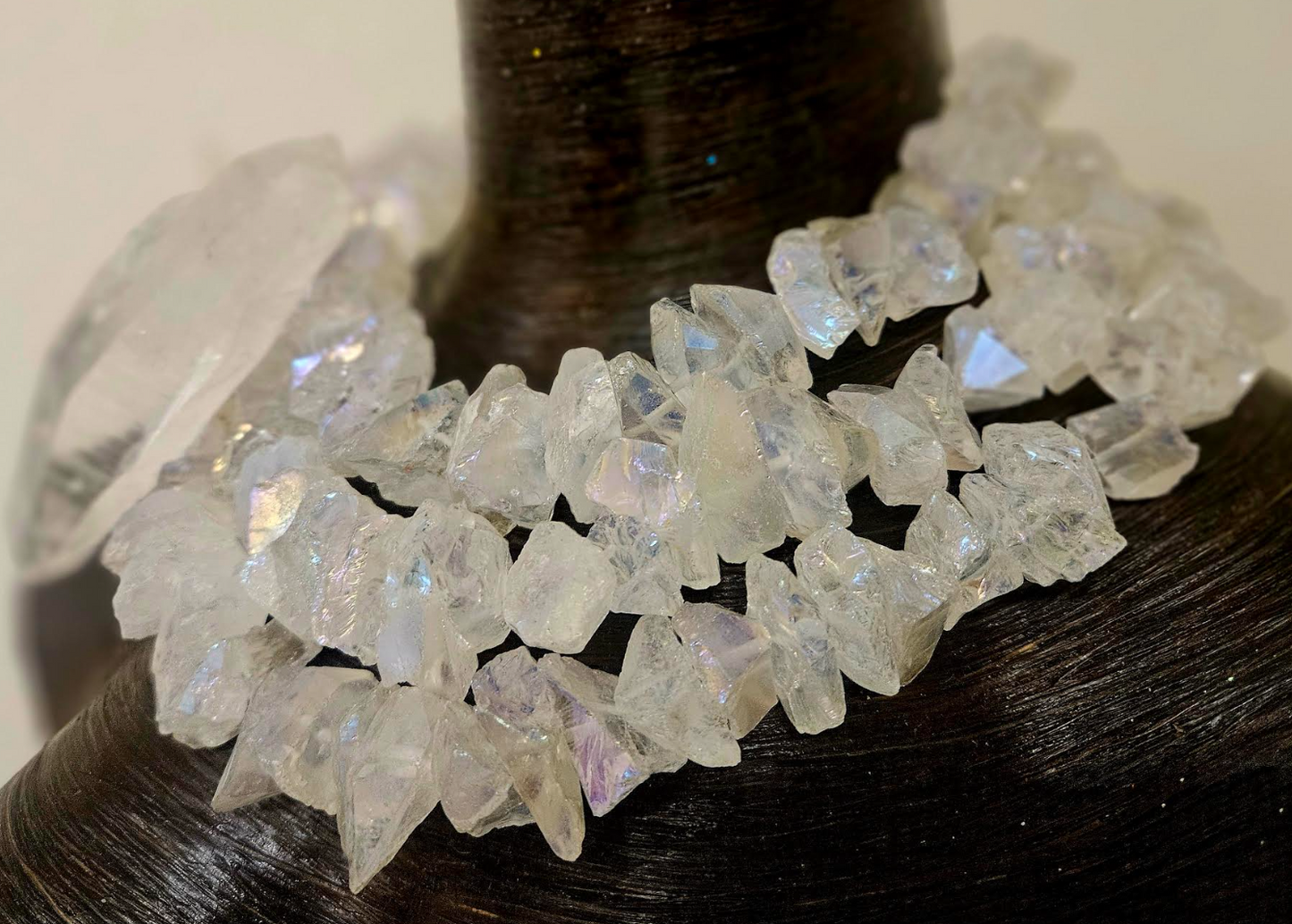 Raw Rough Aura Quartz Stone Luxury Necklace - Sexy Elegance