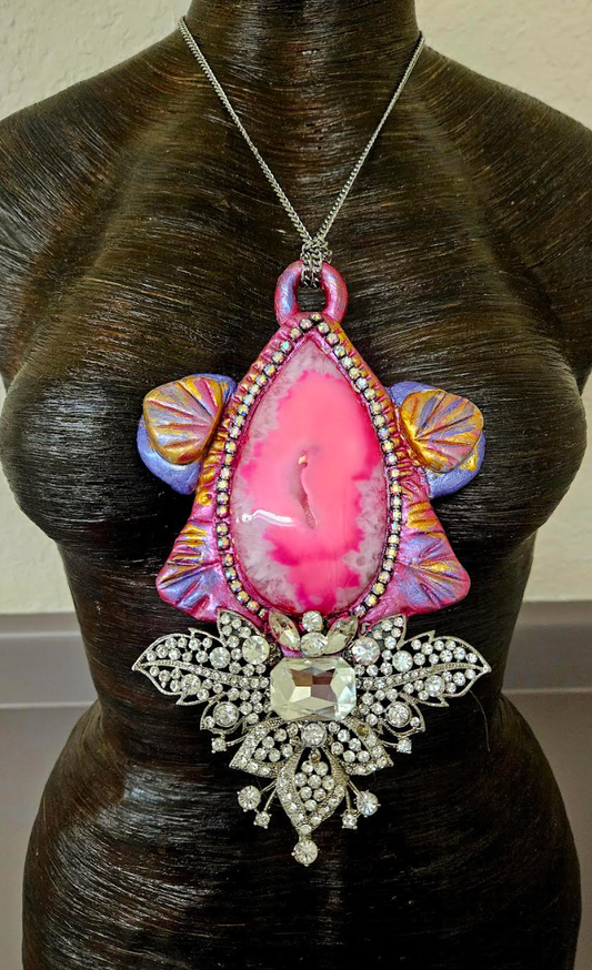 Hot Pink Agate & Rhinestone Sculpted Art Deco Pendant - Feminine