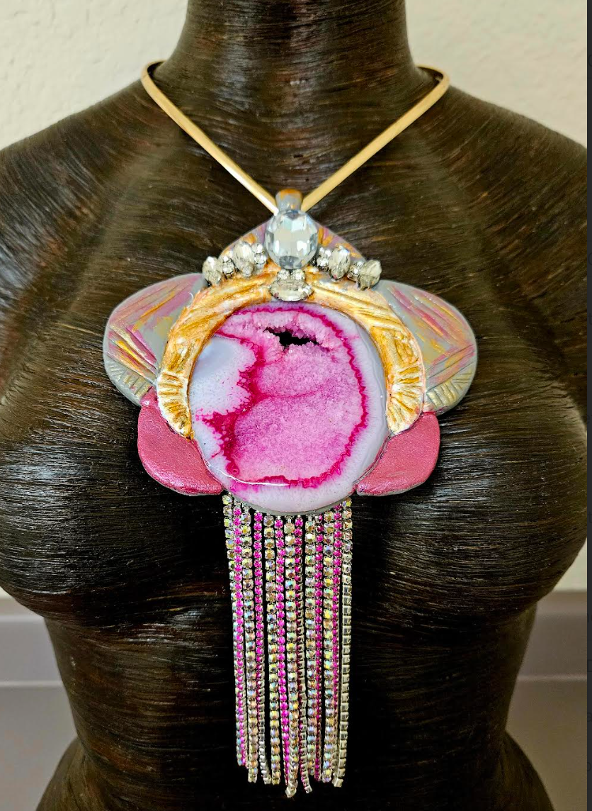 Pink Agate & Rhinestone Gemstone Pendant With Gold Torc - Flappers