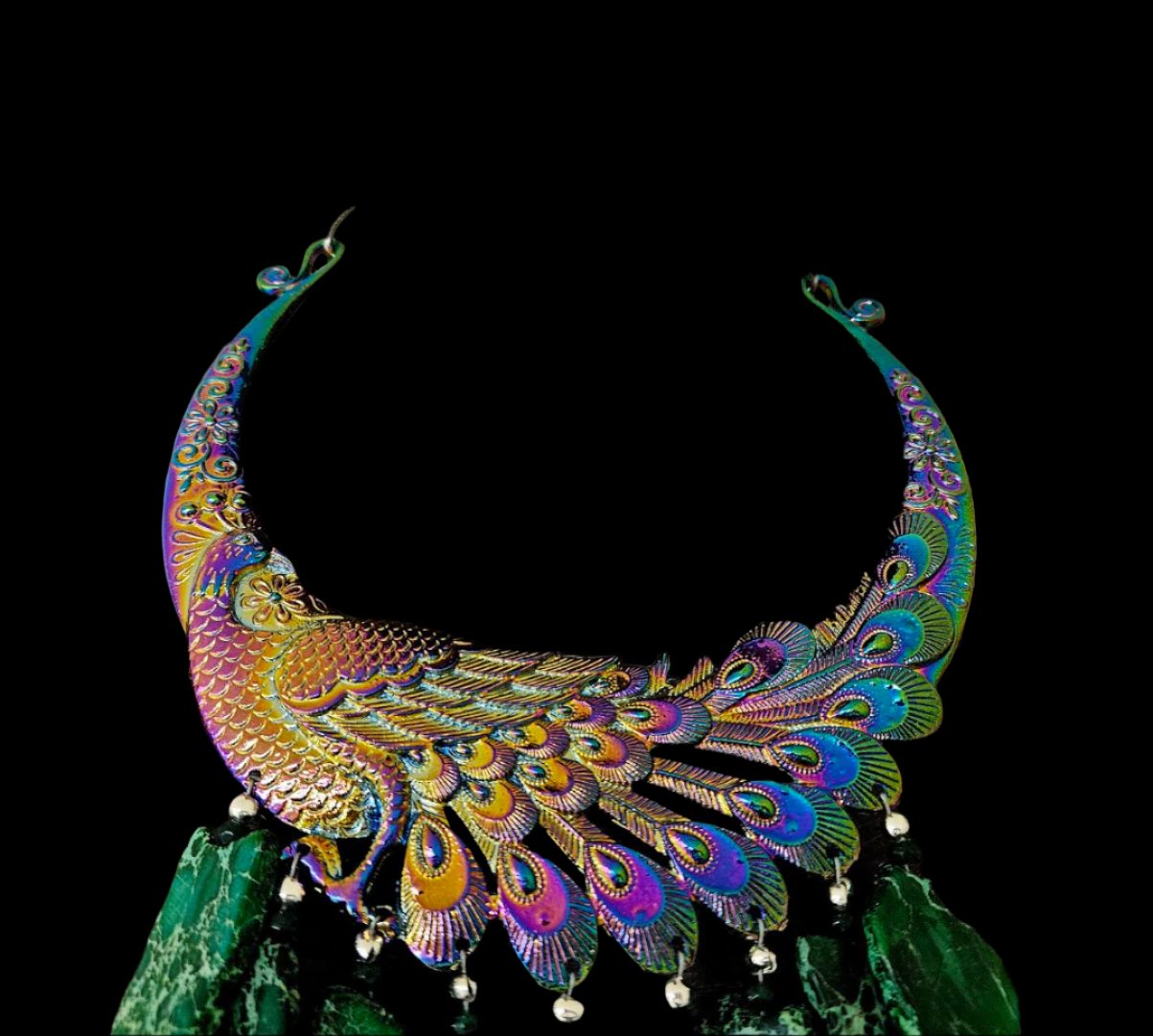 Red & Green Sediment Slab Waterfall Necklace - A-List Met Gala Events