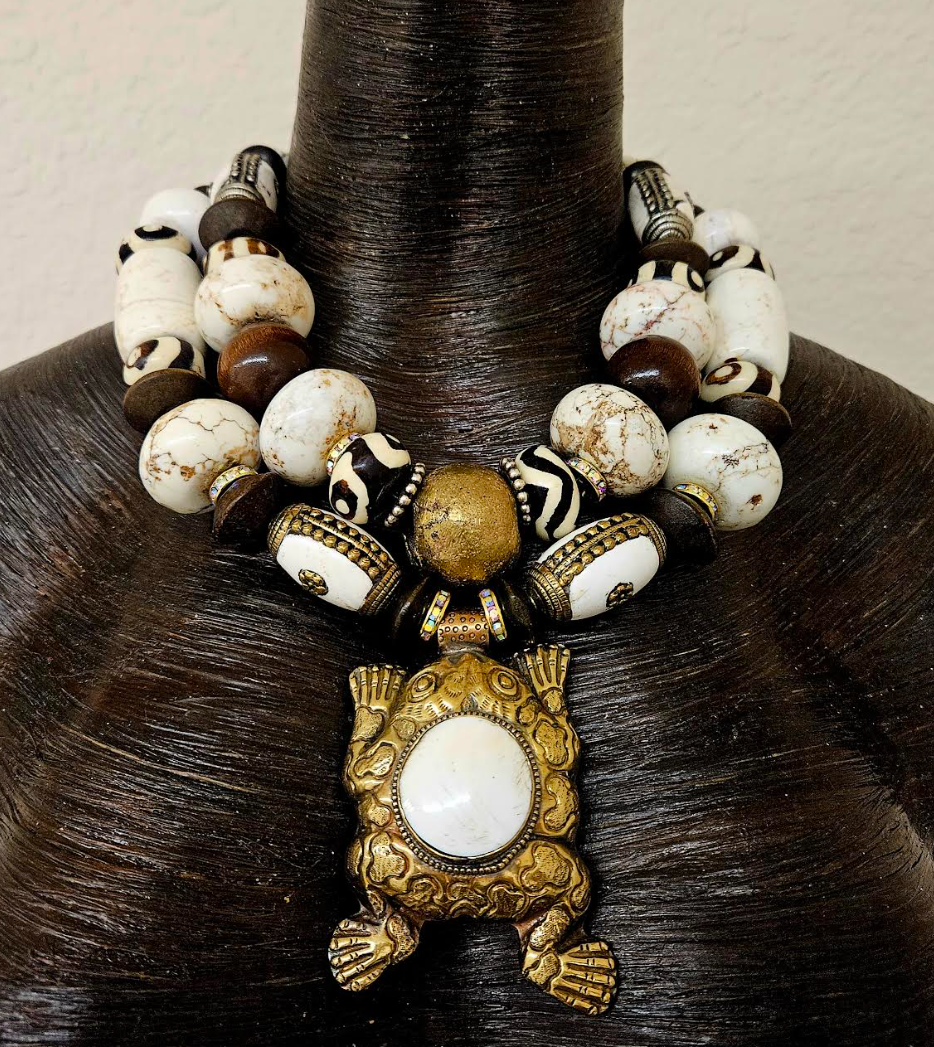White Magnesite Conch Brass & Wood Beaded Tribal Necklace & Frog Pendant