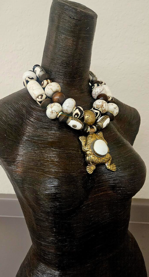 White Magnesite Conch Brass & Wood Beaded Tribal Necklace & Frog Pendant