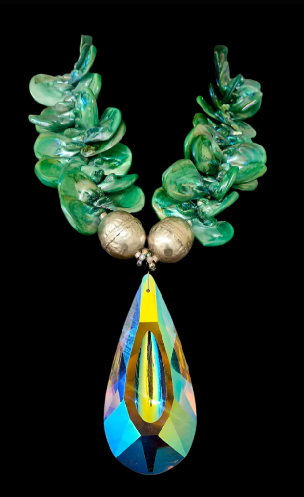 Green Aurora Borealis Shell Luxury Necklace & Crystal Amulet - Art Collectors