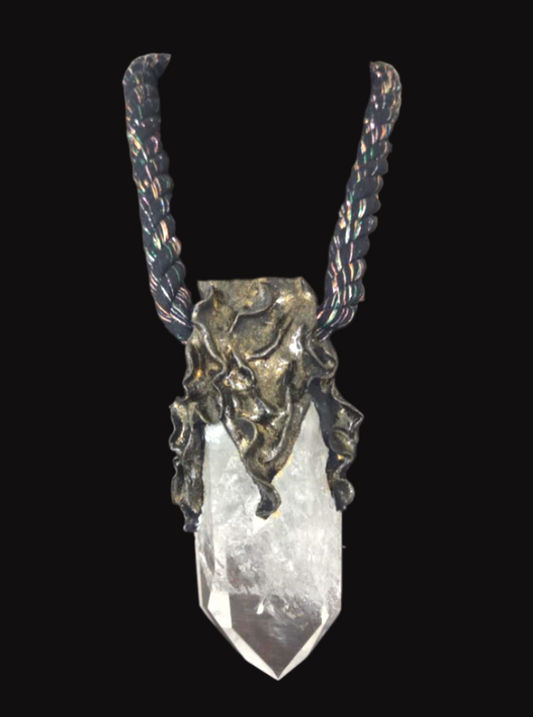 Sculpted Quartz Statement Pendant - Rocker Chic Styling