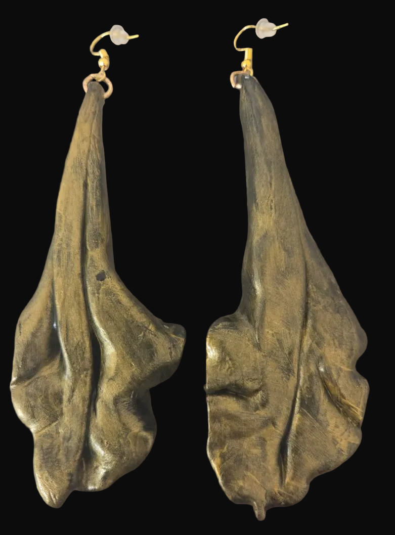 Art Nouveau Sculpted Calla Lily Shoulder Duster Pierced Earrings - Luxe