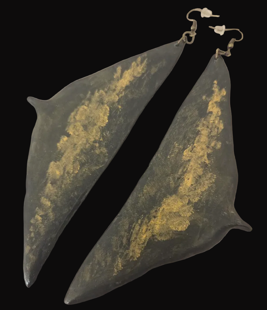 Blackened Gild Triangular Wing Shoulder Dusters - Avant Garde