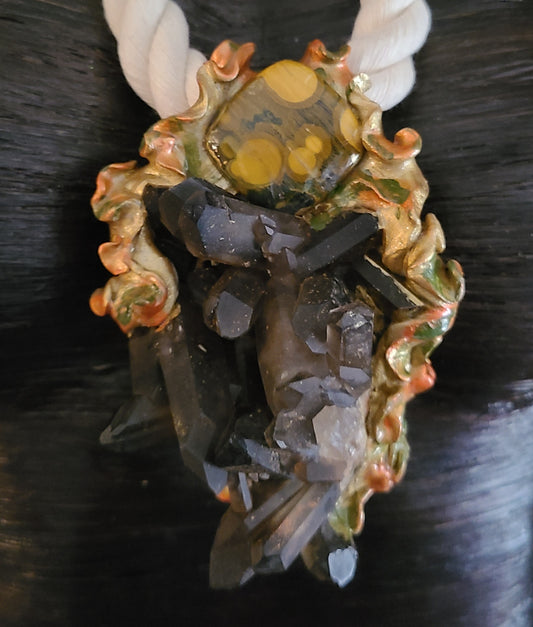 Gemmy Black Brown Rough Smoky Quartz Rope Gemstone Pendant, Unisex Cry