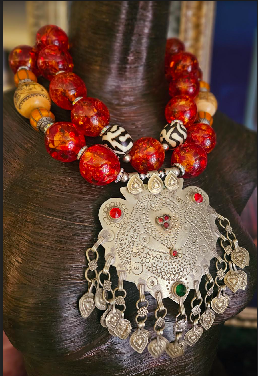 Oversized Faux Amber Tribal Statement Luxury Necklace With Vintage Kuc