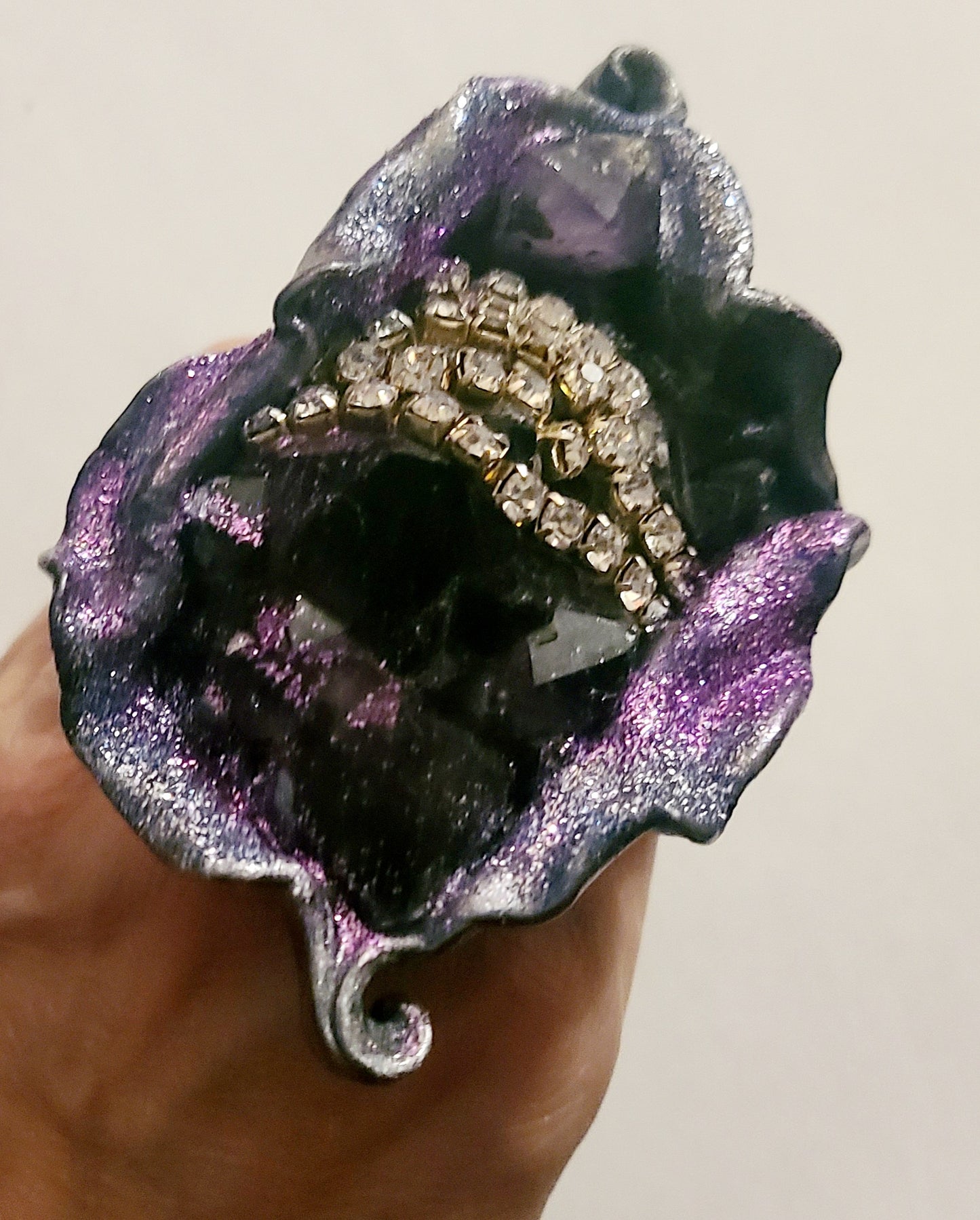 Gemmy Sculpted Amethyst & Rhinestone Adjustable Statement Ring, Oversized Purple Lavender and Silver Yoni Ring, Runway Ready Jewelry