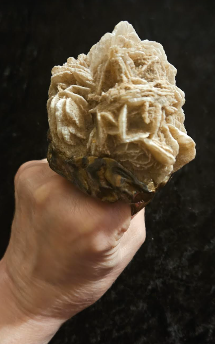 Massive Desert Rose Sculpted Two Finger Statement Ring, Beige Crystal Gemstone Finger Candy, Boho Couture Bauble