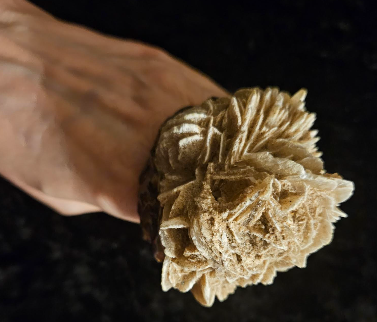 Massive Desert Rose Sculpted Two Finger Statement Ring, Beige Crystal Gemstone Finger Candy, Boho Couture Bauble