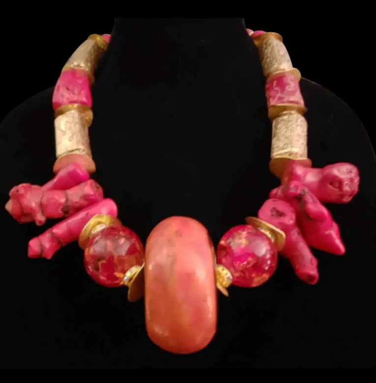 Huge coral & Resin Socialite Statement Necklace, Bold Chunky Heavy Neck Candy, Red Orange Gold Luxury Choker