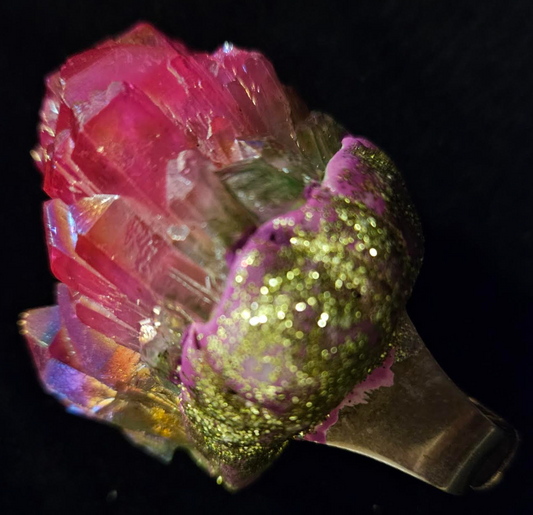 Fuchsia & Green Rough Record Keeper Quartz Adjustable Ring