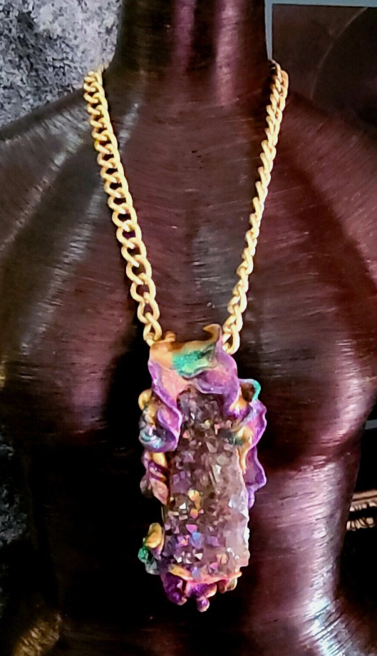 Rough Titanium Quartz Flashy Gemstone Sculpted Pendant, Purple Crystal Jewel Tone Amulet with Bold Gold Tone Chain, Hip Hop Inspired Hipster Chest Piece