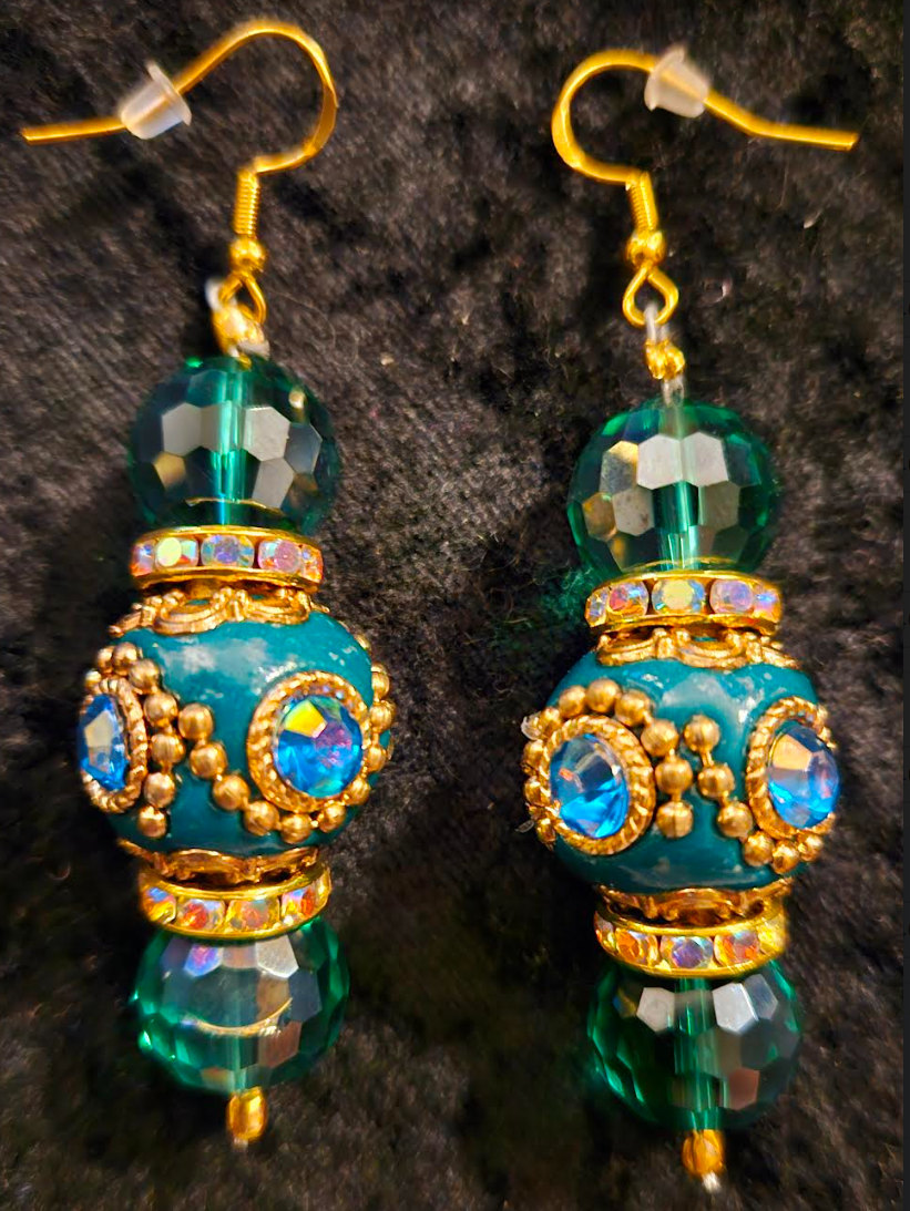 Emerald Green Polynesian & Crystal Beaded Dangle Earrings - Ear Candy for Redheads - Bold Chunky and Dramatic Pierced Earrings - Kat Kouture Jewelry