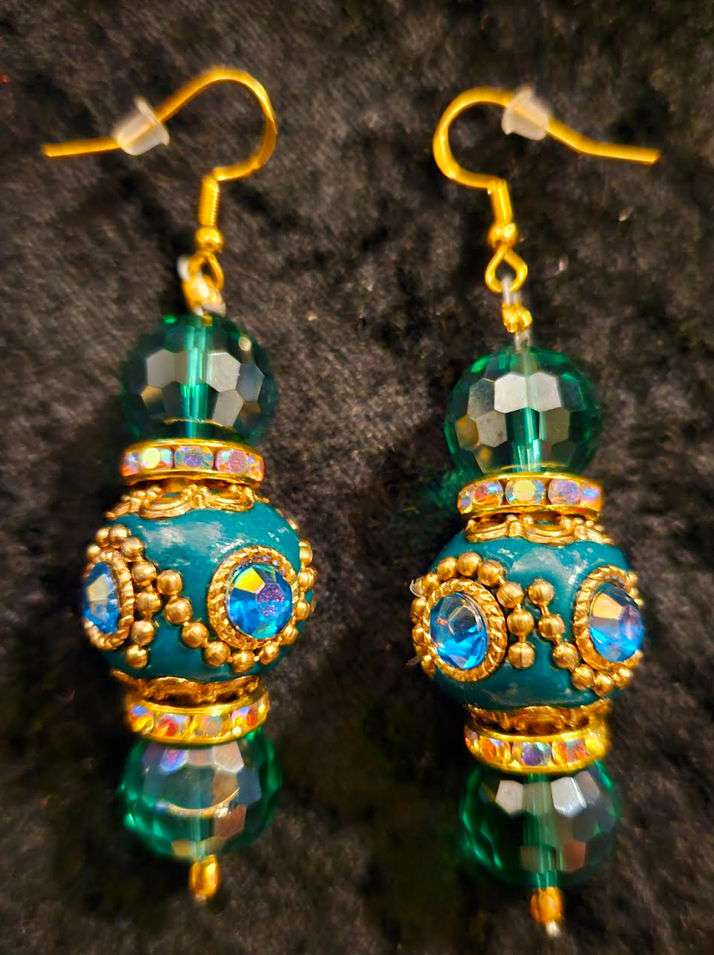 Emerald Green Polynesian & Crystal Beaded Dangle Earrings - Ear Candy for Redheads - Bold Chunky and Dramatic Pierced Earrings - Kat Kouture Jewelry