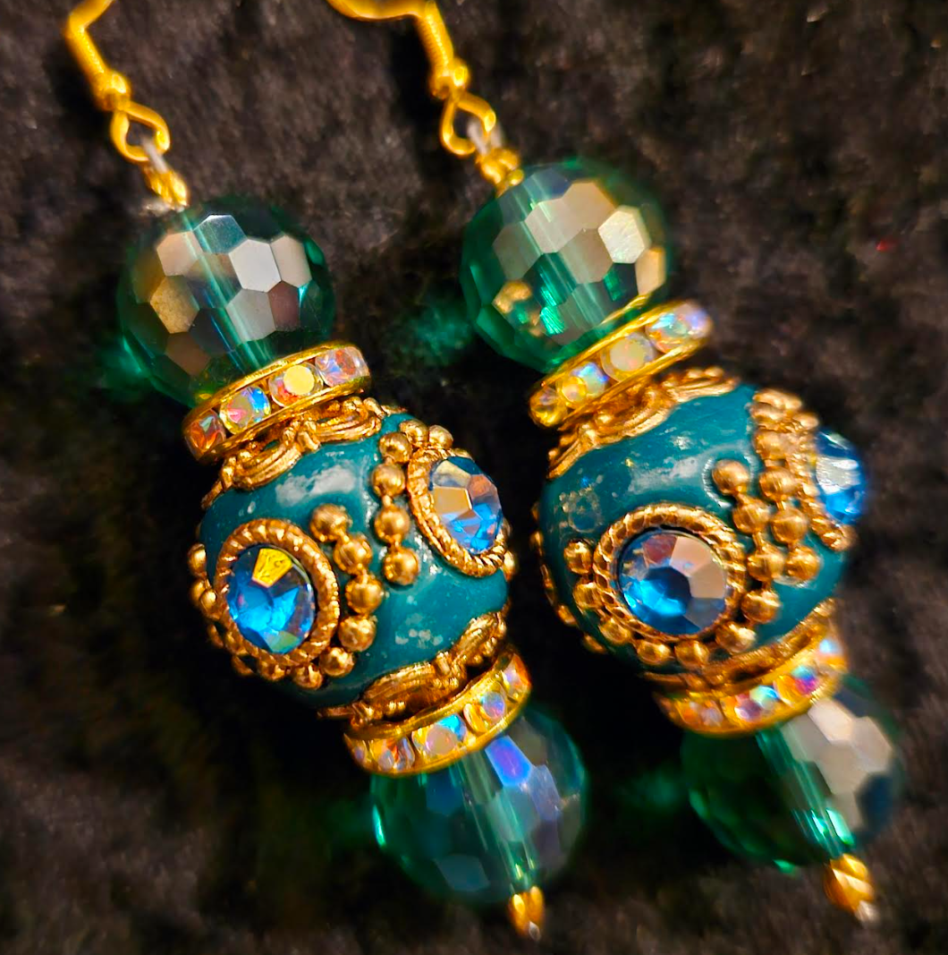 Emerald Green Polynesian & Crystal Beaded Dangle Earrings - Ear Candy for Redheads - Bold Chunky and Dramatic Pierced Earrings - Kat Kouture Jewelry