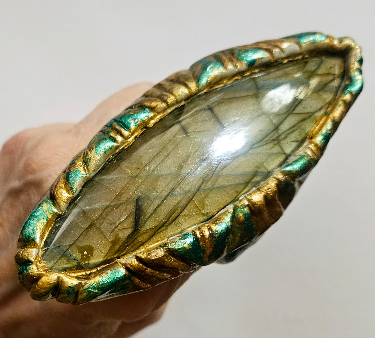 Golden Labradorite Sculpted Eliptical Shaped Statement Ring - Flashy Spectrolite Oversized Hand Ring - Kat Kouture Jewelry