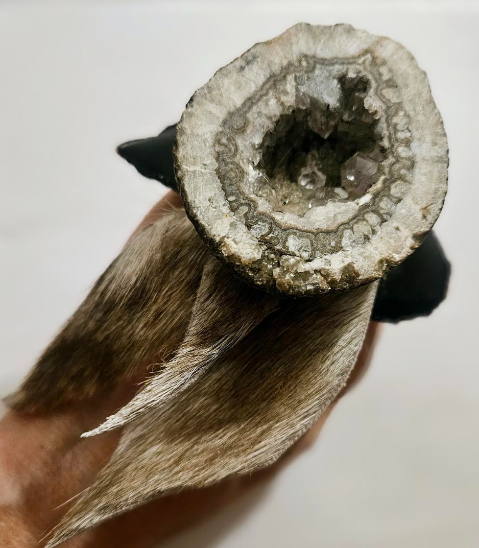 Avant Garde Geode & Fur Wild Artisan Adjustable Statement Ring - Two Finger Exotic and Wild Gemstone and Goat Skin Hand Ring - Kat Kouture Jewelry - Exotic and Wild Unisex Finger Candy