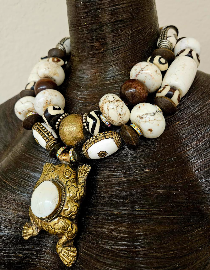 White Magnesite Conch Brass & Wood Beaded Tribal Necklace & Frog Pendant