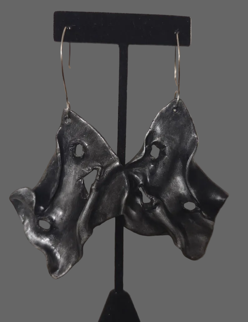 Edgy and Defiant Ripped Street Style Sculpted Pierced Earrings - Fierce