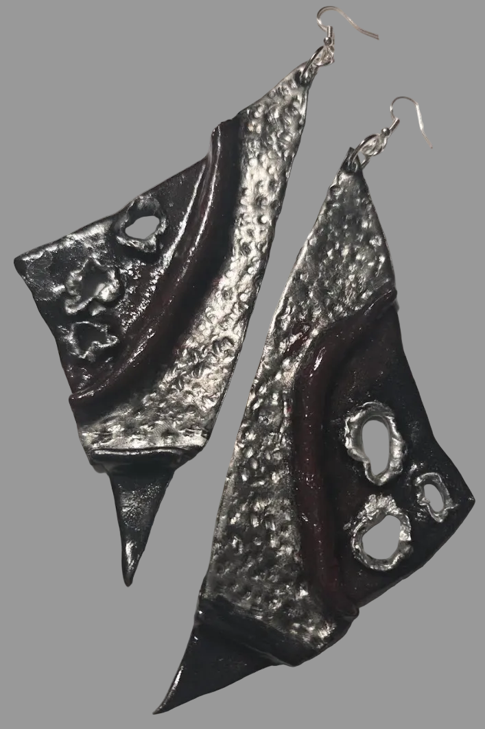 Sculpted Avant Garde Gothic Wing Shoulder Dusters - Edgy Streetwear