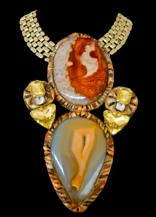 Druzy Agate Sculpted Gemstone Totem Pendant -Rich Autumn Wardrobe